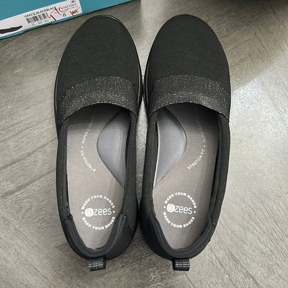 Bzees Gracie Women's Washable Slip-ons - Picture 6 of 9